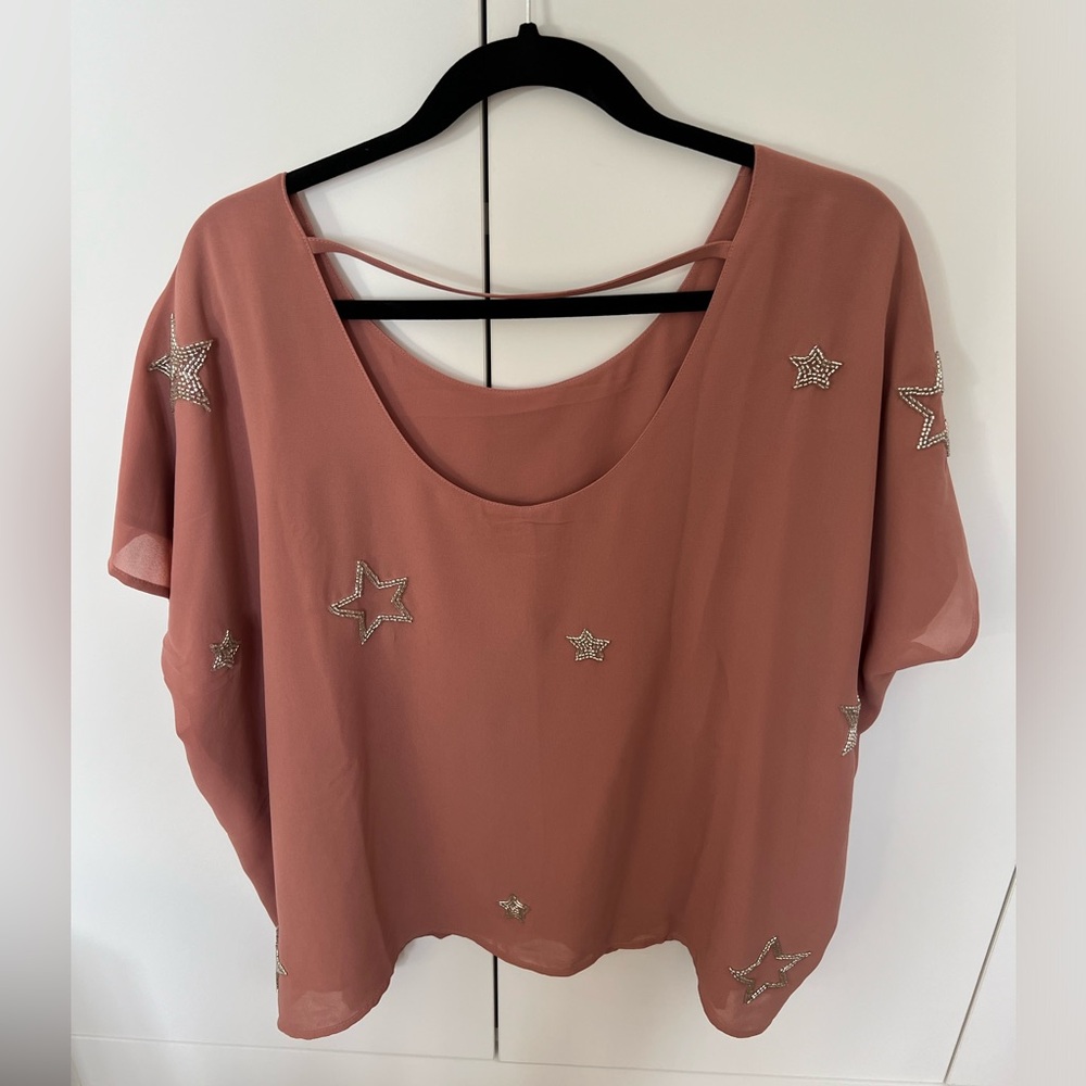 NWT Women’s star tshirt blouse size medium - Picture 2 of 4